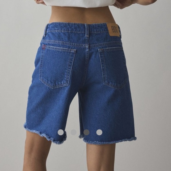 NWT BDG UO Tori Mid Rise Denim Jort Size 24 - Picture 10 of 14